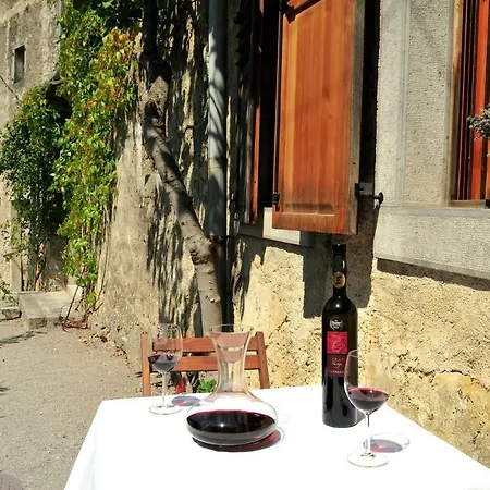 Blackbird House Historic Center