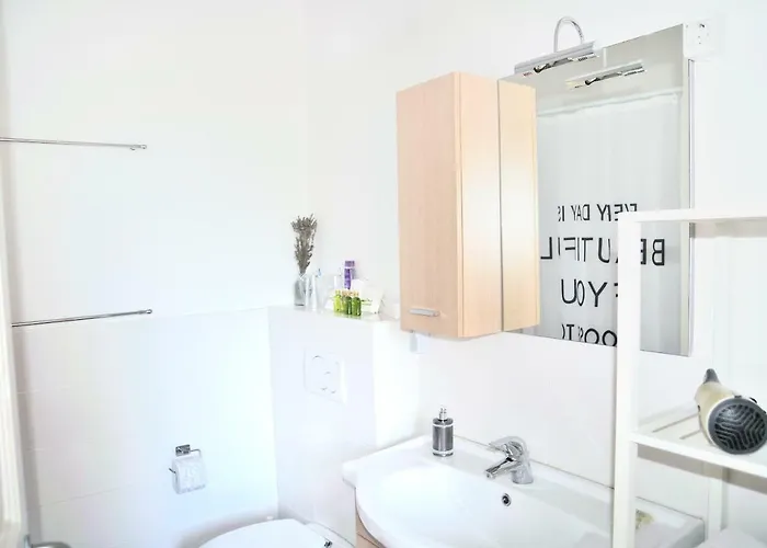 Blackbird House Historic Center *