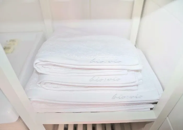 Blackbird House Historic Center * Štanjel